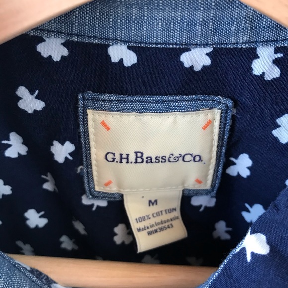 G H Bass and Co shamrock button down - Picture 6 of 7